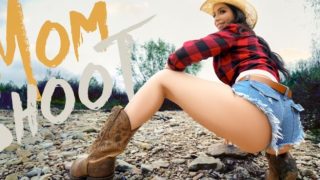 MomShoot – Alexa Payne Cowgirls Crave Cock